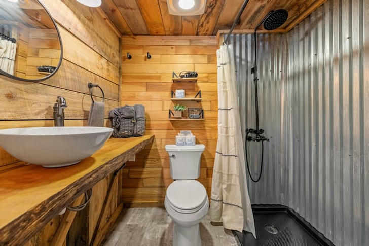 Log Cabin Bathroom